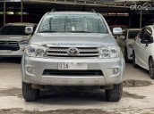 Bán Toyota Fortuner 2.7V 4x4 AT năm sản xuất 2010, màu bạc, giá chỉ 426 triệu