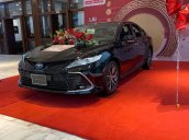 Bán Toyota Camry năm sản xuất 2022, màu đen, nhập khẩu