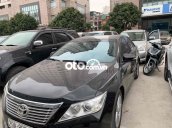 Bán Toyota Camry 2.5Q sản xuất năm 2013, màu đen, giá 650tr