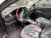 Bán Toyota Camry 2.5Q sản xuất năm 2013, màu đen, giá 650tr