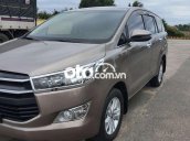 Bán Toyota Innova 2.0E sản xuất năm 2018, màu bạc, giá chỉ 495 triệu