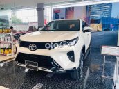 Bán Toyota Fortuner năm sản xuất 2022, màu trắng, giá chỉ 995 triệu