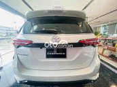 Bán Toyota Fortuner năm sản xuất 2022, màu trắng, giá chỉ 995 triệu