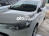 Bán Toyota Vios năm sản xuất 2016, màu trắng, nhập khẩu, giá tốt