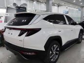 Bán Hyundai Tucson năm 2022, màu trắng