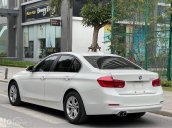 Bán BMW 320i sản xuất 2017, màu trắng, nhập khẩu