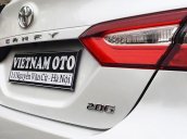 Cần bán xe Toyota Camry 2.0G năm 2021, màu trắng, xe nhập 