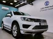 Cần bán lại xe Volkswagen Touareg GP 3.6AT sản xuất năm 2016, màu trắng, nhập khẩu nguyên chiếc