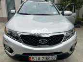 Xe Kia Sorento AT sản xuất 2014, màu xám, nhập khẩu nguyên chiếc còn mới