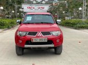 Cần bán xe Mitsubishi Triton 4x4 AT sản xuất 2013, màu đỏ số tự động