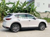 Cần bán gấp Mazda CX-5 2.0 Luxury sản xuất 2022, màu trắng, 905tr