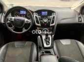 Cần bán gấp Ford Focus 2.0L năm sản xuất 2015, màu trắng, nhập khẩu