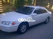 Cần bán lại xe Toyota Camry sản xuất 1997, màu trắng, xe nhập