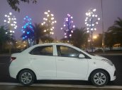 Cần bán gấp Hyundai Grand i10 1.2AT năm 2016, màu trắng, nhập khẩu 