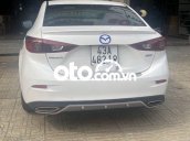 Bán Mazda 3 1.5 năm 2019, màu trắng, xe nhập