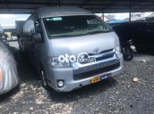 Cần bán gấp Toyota Hiace 3.0L sản xuất 2019, màu bạc, nhập khẩu