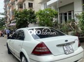 Xe Ford Focus sản xuất năm 2005, màu trắng