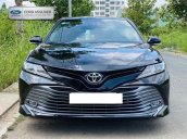 Cần bán Toyota Camry 2.0G sản xuất 2017, màu đen giá cạnh tranh