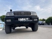 Cần bán lại xe Toyota Land Cruiser sản xuất 2000, màu đen còn mới