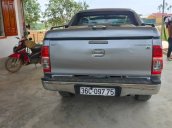 Xe Toyota Hilux 2.5E MT sản xuất 2014, màu bạc, nhập khẩu