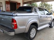 Xe Toyota Hilux 2.5E MT sản xuất 2014, màu bạc, nhập khẩu