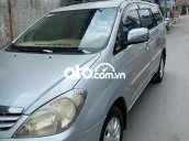 Bán Toyota Innova 2.0G năm 2010, màu bạc còn mới