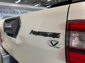 Cần bán gấp Toyota Hilux 2.8G AT sản xuất 2021, màu trắng, nhập khẩu 