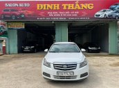 Màu trắng số sàn, giá chỉ 225 triệu