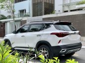 Màu trắng biển Hà Nội - Xe đã qua kiểm định tại showroom