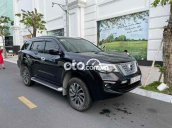 SUV 7 chỗ