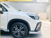 Xe màu trắng, nhập khẩu