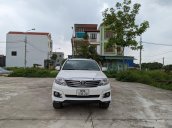 Xe màu trắng, giá 598tr