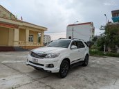 Xe màu trắng, giá 598tr