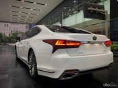 Sedan hạng sang hàng đầu Lexus - Xe sẵn giao ngay