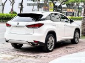 Xe màu trắng, bảo hành chính hãng Lexus Việt Nam