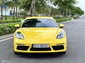 Màu vàng, nội thất đen, chạy 10.000km. Đầy đủ options
