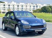 Màu xanh cavansite nội thất kem, xe còn rất mới