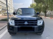 Xe 2 cầu 5 chỗ xe của ngân hàng có két đằng sau rộng rãi