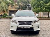 Cần bán lại xe màu trắng