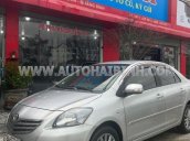 Màu bạc, giá 355tr