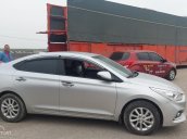 Xe màu bạc