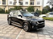 Xe màu đen, 739 triệu