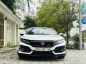Màu trắng, giá 610tr