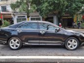 Xe màu đen, giá 705tr