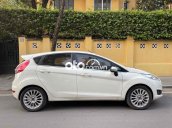 Ford Fiesta Trắng Sports 2015