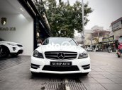 Màu trắng, nhập khẩu nguyên chiếc