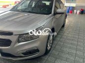Gia đình cần bàn Cruze 2016 MT