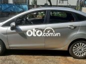 Bán xe fiesta gia đình đang sử dụng