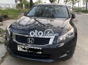 Xe Honda Arcord màu đen đời 2011