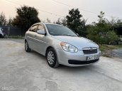 Xe màu bạc, 145tr